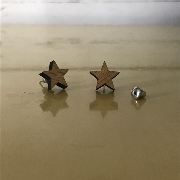 wood heart star earrings - Picture 5 of 8